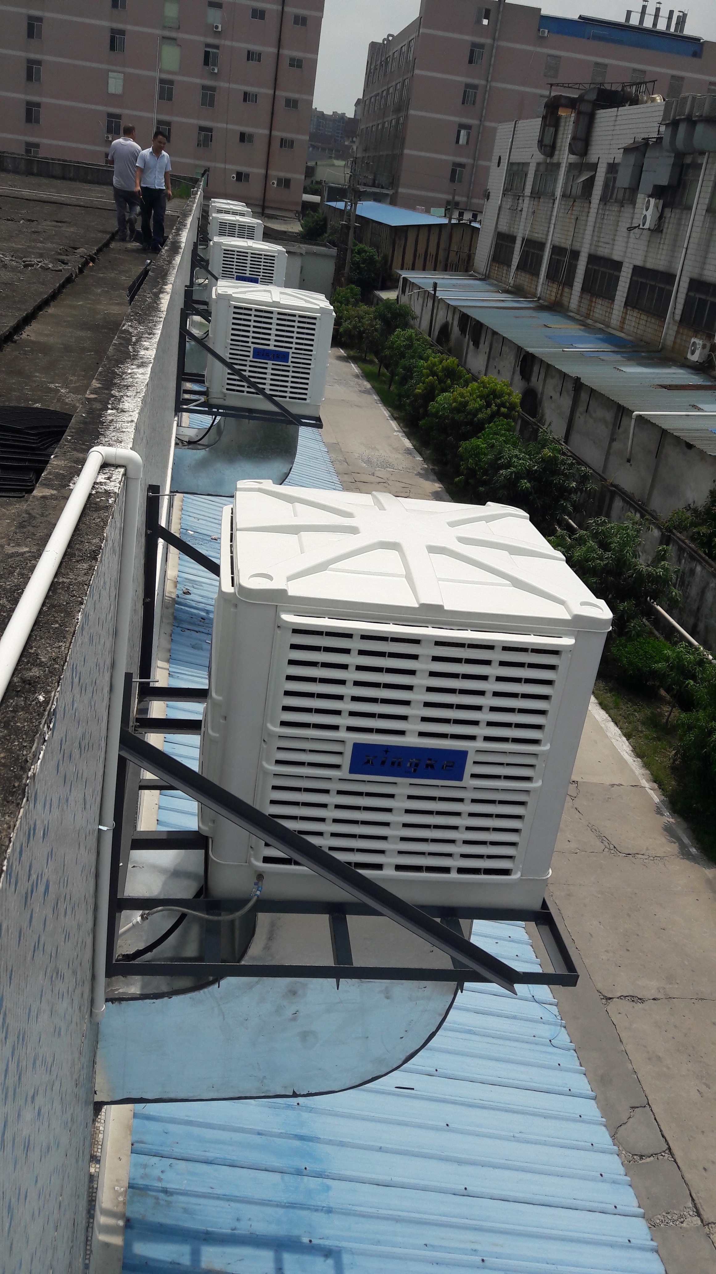 Tilu solusi pikeun cooling, ventilasi, hemat energi jeung hemat listrik di bengkel