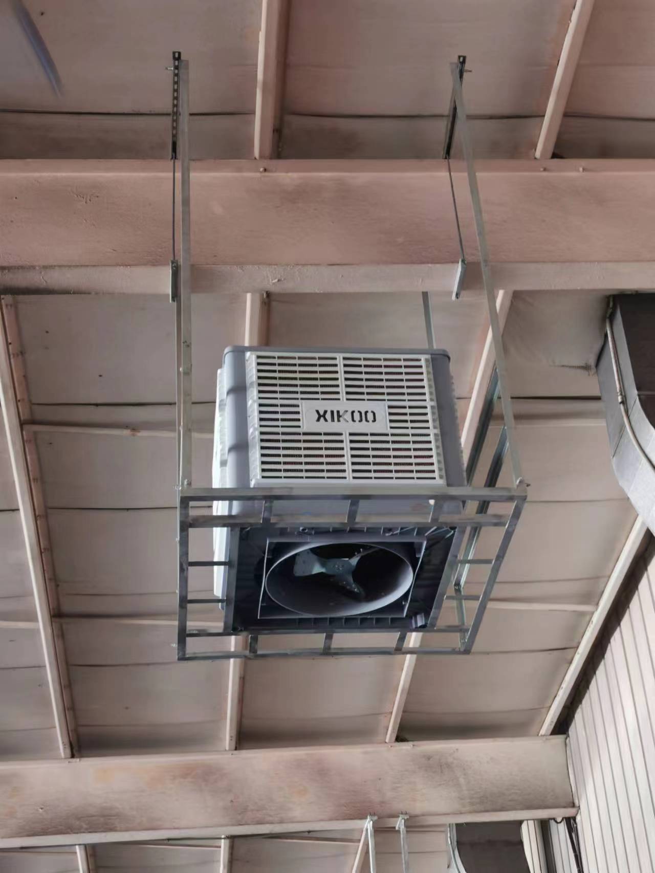 Electronic factory ventilation at cooling plan